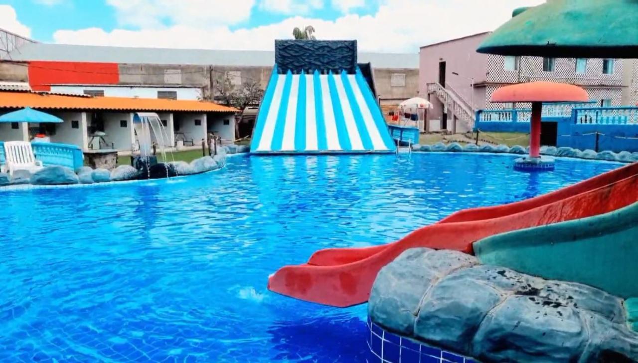 Pousada Clube Santa Cruz Santa Cruz de Minas Dış mekan fotoğraf